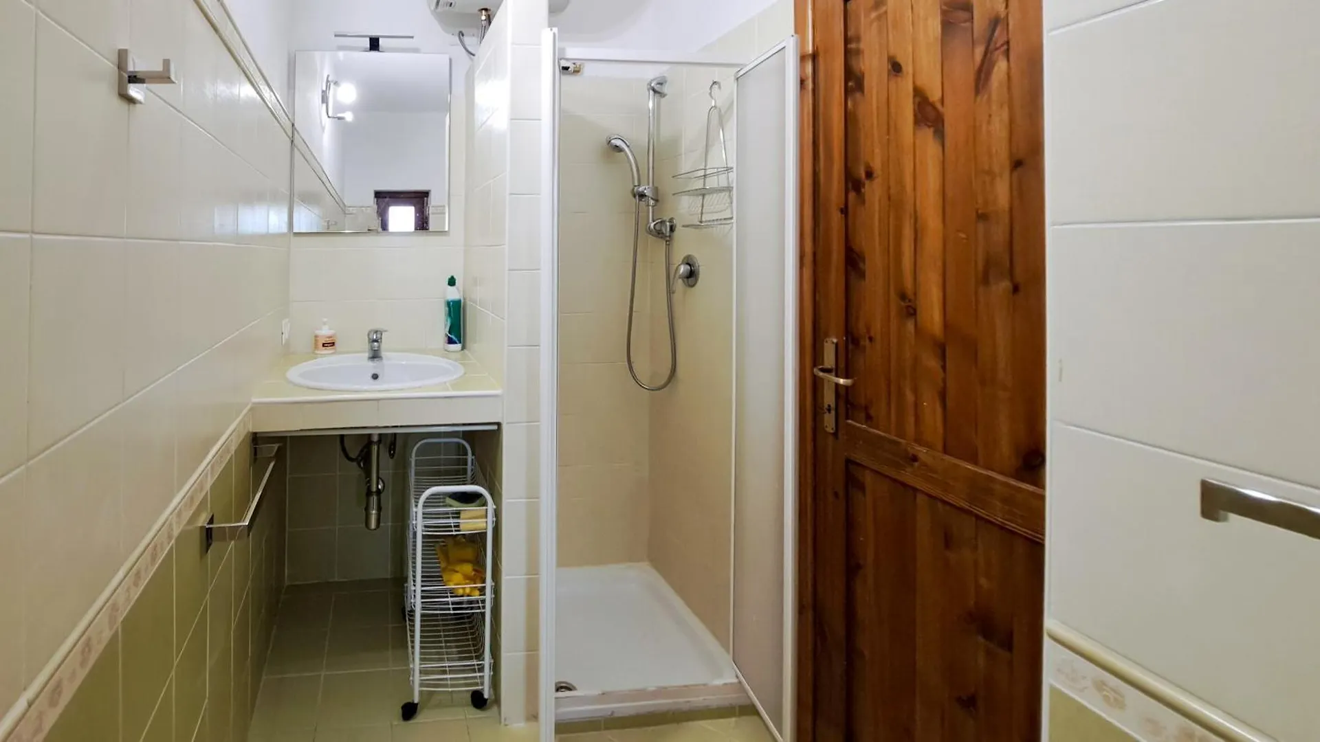 Dada House Trilocale La Suaredda Di Supra San Teodoro Apartment San Teodoro  Italy